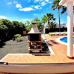 Agatha, Vacaciones En Familia En Lanzarote 빌라 플라야블랑카