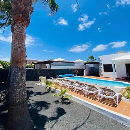 Agatha, Vacaciones En Familia En Lanzarote * Плайя-Бланка